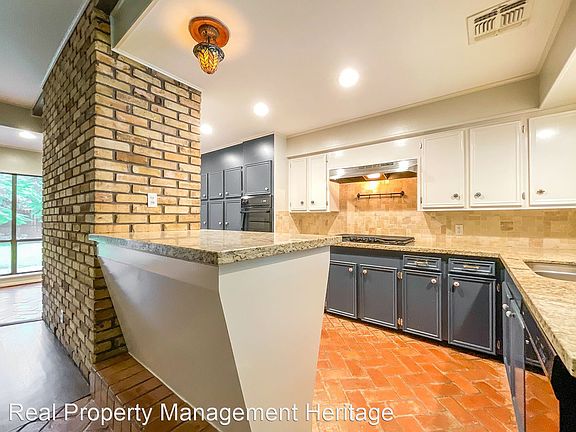 3rd image of 9829 Cedardale Dr