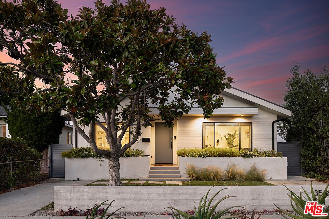 【Fujieda Sana】 3536 Maplewood Ave, Los Angeles, CA 90066 | Zillow