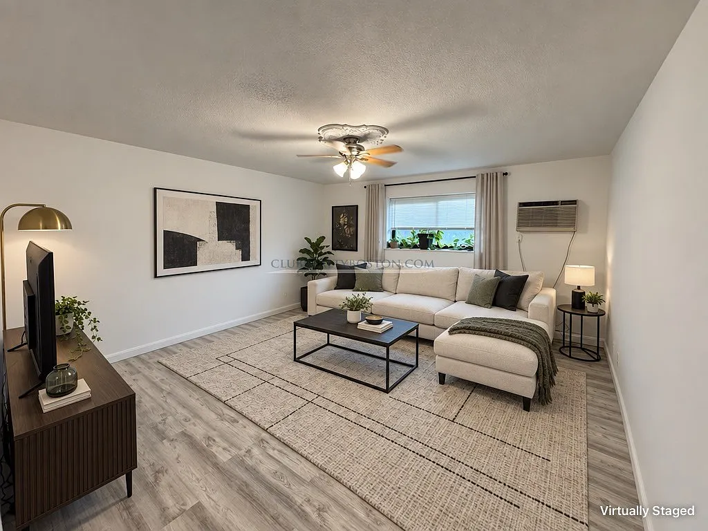 1 bed, 1.0 bath, 750 sqft, $2,000 — Photo 1