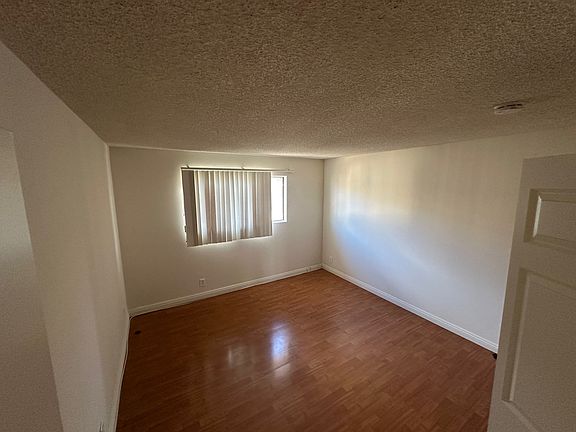 3rd image of 220 N Lincoln Ave #G