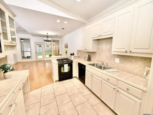 10409 Springtree Ave, Baton Rouge, LA 70810