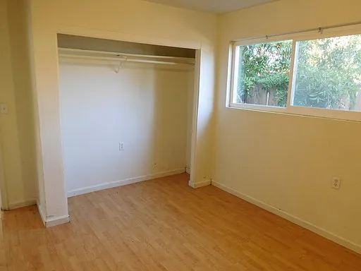 332 W 20th St — Photo 20