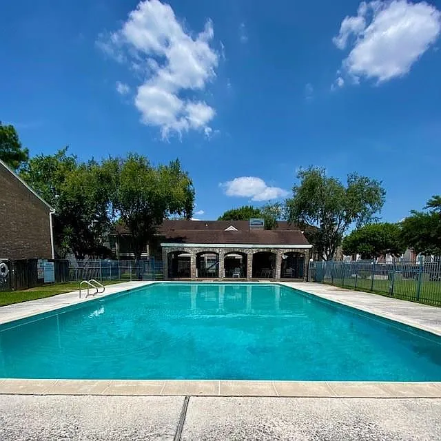 1 bed, 1.0 bath, 502 sqft, $850 — Photo 2