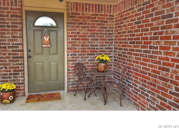 2nd image of 8395 S Wright Pl