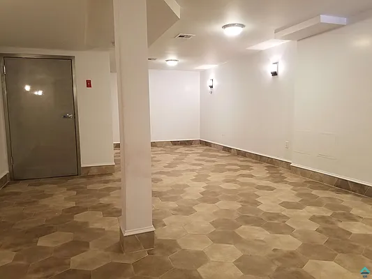 Rented by EXR | media 11