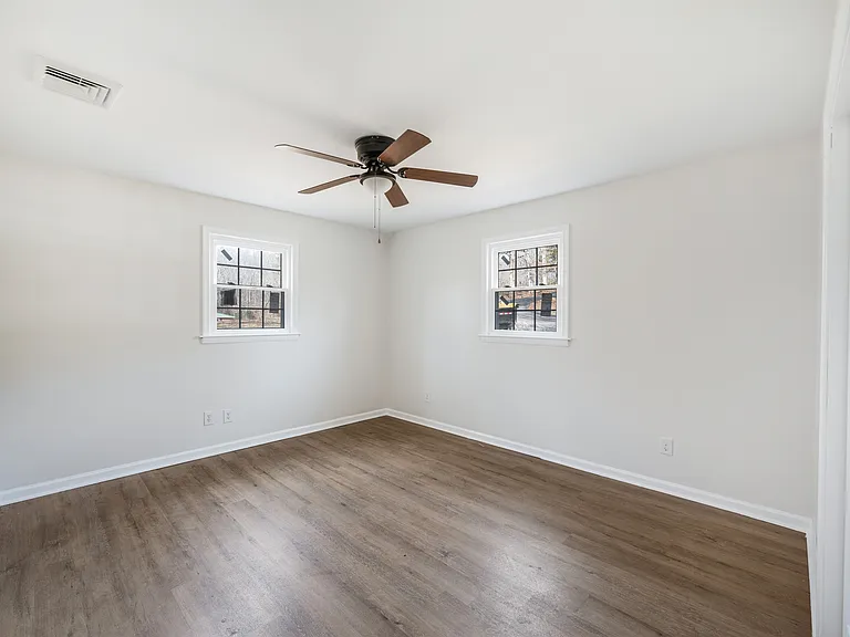 236 Newcomb Drive - 2 — Photo 9