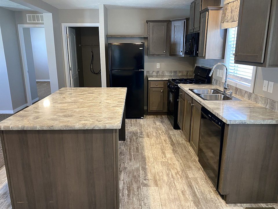 2nd image of 33004 Hickory Ct #57
