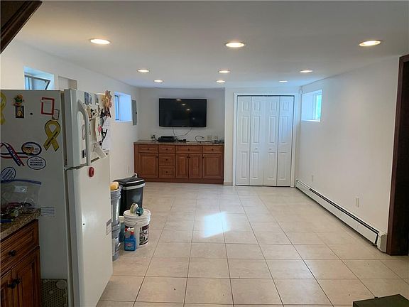 4th image of 133 Beachview Ave