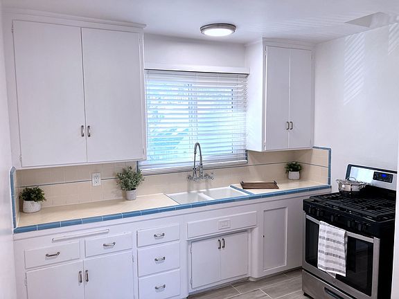 5th image of 1553-1555 Riverside Dr #18668230