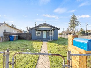 447 Douglas St, Bakersfield, CA 93308