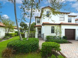 7368 Bristol Cir, Naples, FL 34120