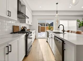 74 Bobolink Rd, Hamilton, ON L9A2P5