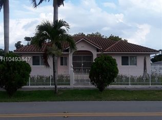 800 NE 4th St, Hallandale Beach, FL 33009