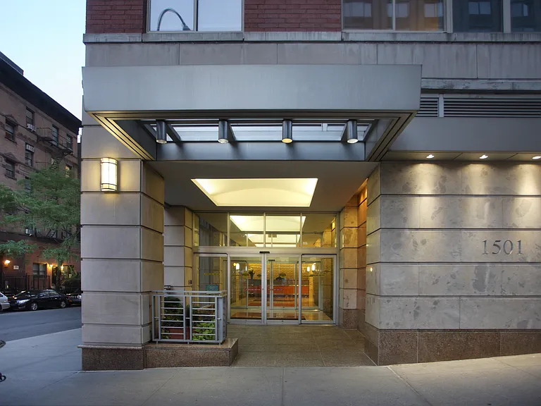 1501 Lexington Ave #4K — Photo 1