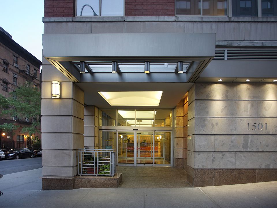 1st image of 1501 Lexington Ave APT 8D