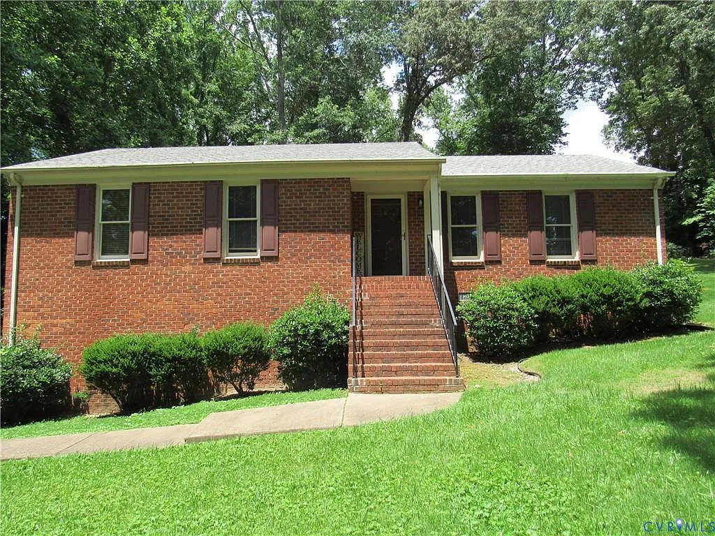 8506 Lyndale Dr — Photo 1