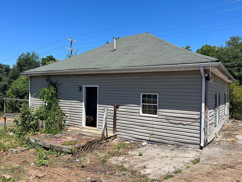 2nd image of 475 Shakesville Rd