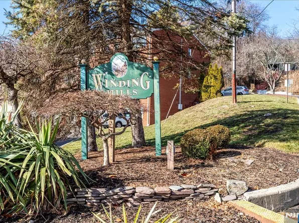 100 Pierson Miller Dr APT F32, Pompton Lakes, NJ 07442