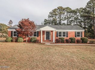 3220 Ridgecrest Dr, Rocky Mount, NC 27803