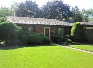 345 Wheeling Ave, Wheeling, IL 60090