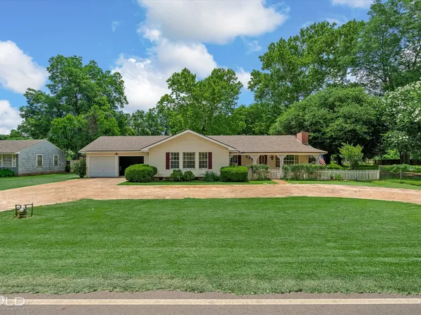 331 Gray St, Belcher, LA 71004
