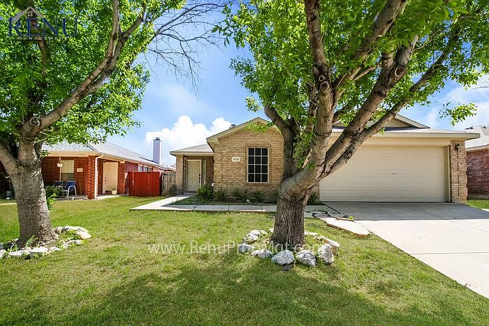 1st image of 520 Port Arthur Dr