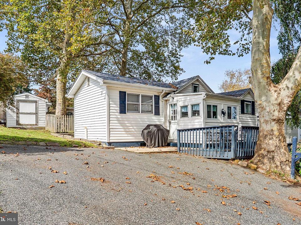 1st image of 29 Valley Rd