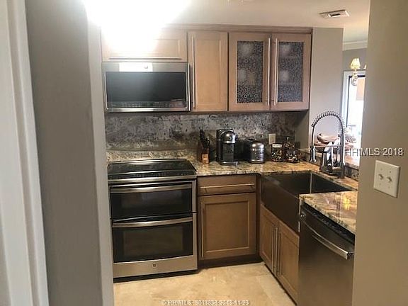 3rd image of 2 Shelter Cove Ln APT 215