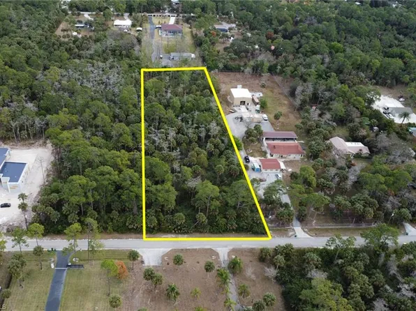 320 3rd ST NW, NAPLES, FL 34120