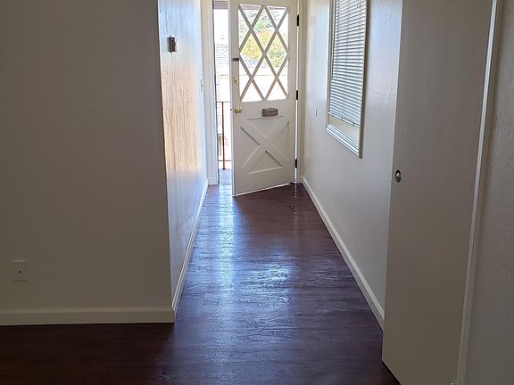 3rd image of 128 Hobart Ave APT 4
