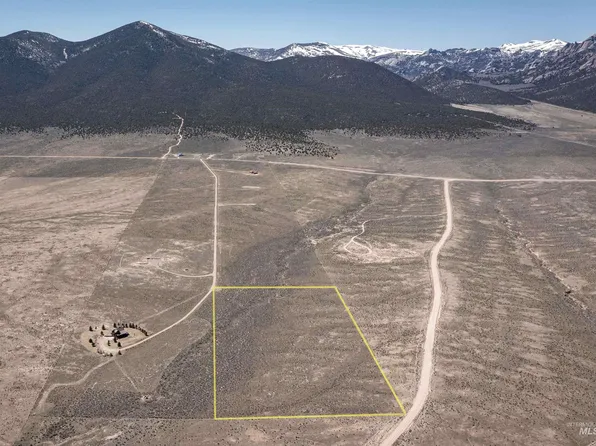 Shootin Iron Rd, Almo, ID 83312