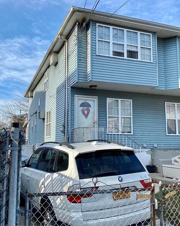 2nd image of 123 Baden Pl