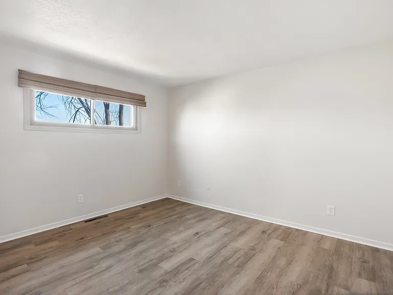 1st floor guest bedroom