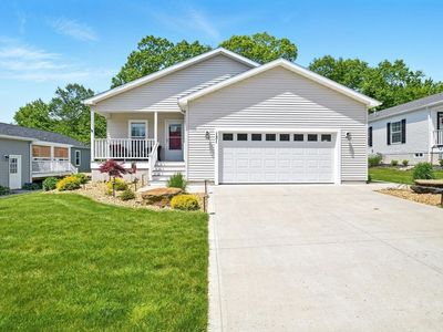 131 Freedom Trl, Westfield, MA, 01085