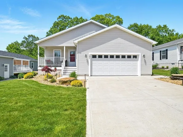 131 Freedom Trl, Westfield, MA 01085