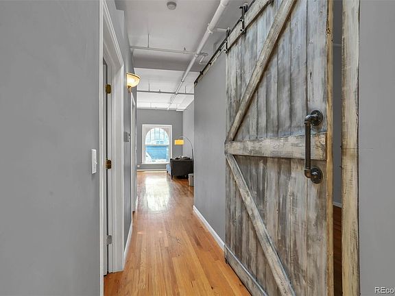 3rd image of 1555 California Street #601