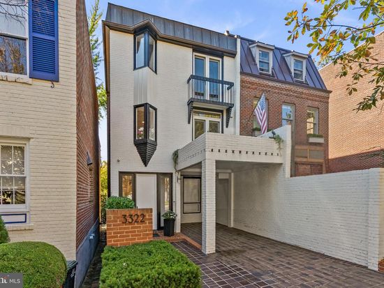 3322 Dent Pl NW, Washington, DC 20007