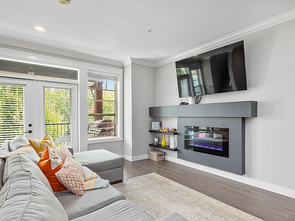5th image of 10525 240th St #38