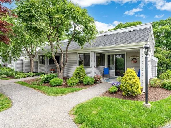 91 Heritage Hills #D, Somers, NY 10589