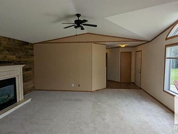 5th image of 531077 Range Road 111