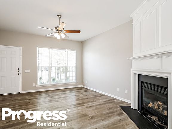 4th image of 2119 McKenzie Creek Dr