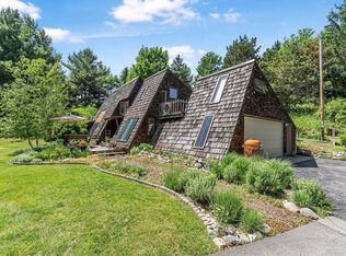 5861 S Elm Valley Rd, Suttons Bay, MI 49682