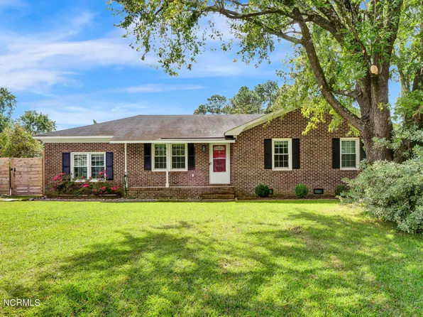 4646 Manchester Dr, Wilmington, NC 28405
