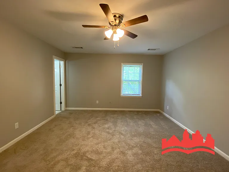 8510 Farmington Cv — Photo 11