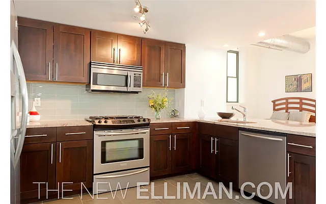 Sold by Douglas Elliman | media 14