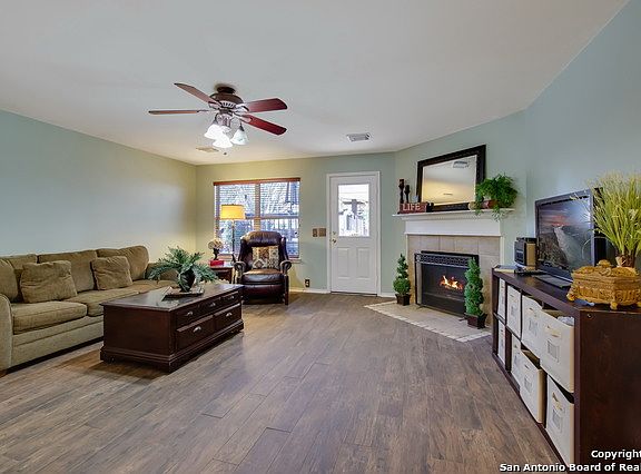 5th image of 1645 Rolling Brook Ln