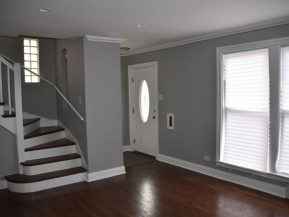 3rd image of 9015 S Aberdeen St