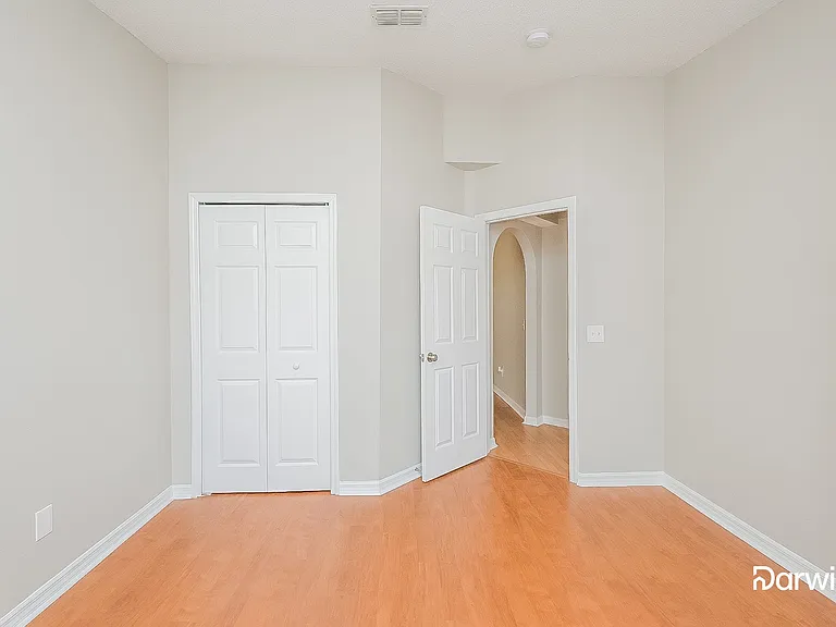 916 Stallion Way — Photo 8