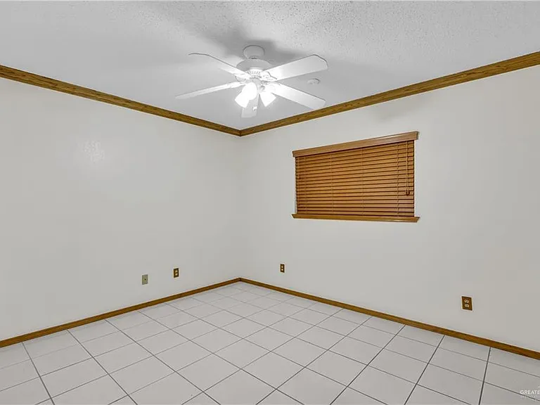 7504 N 21st St — Photo 5