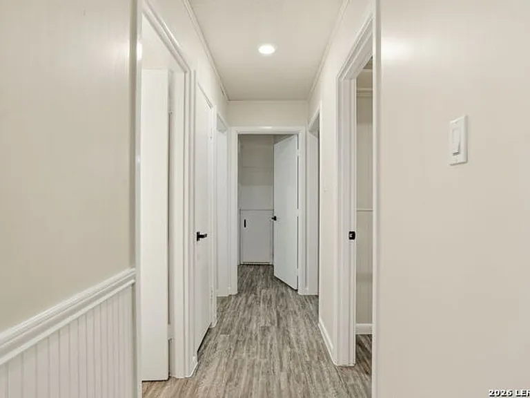 466 Sandalwood Ln — Photo 13